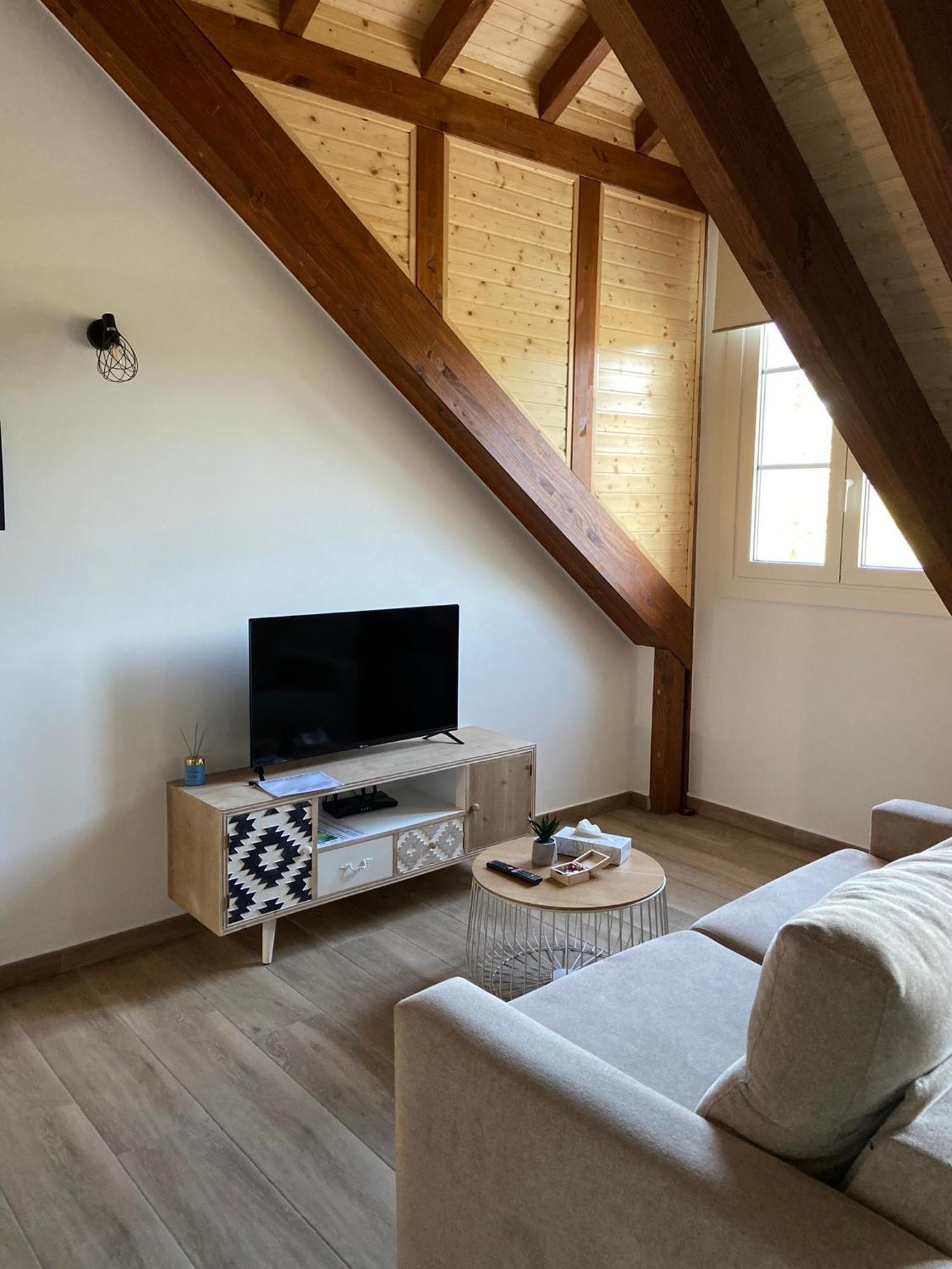 Reginita Apartamentos Arbo Екстериор снимка