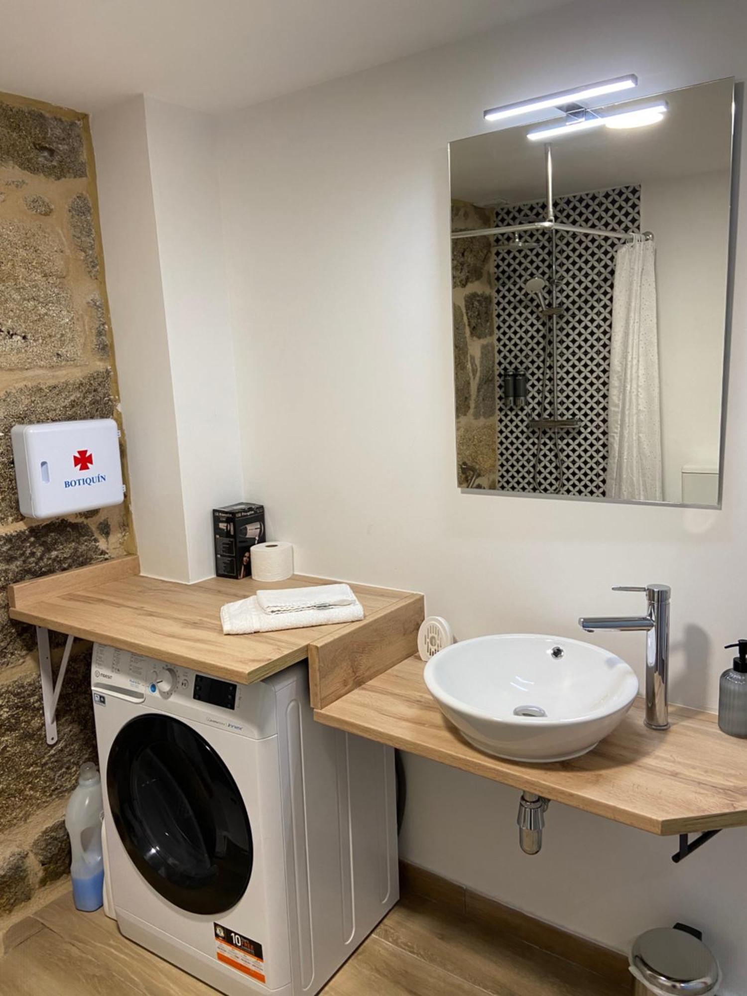 Reginita Apartamentos Arbo Стая снимка